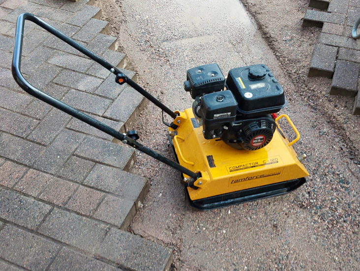 Maantiivistäjä / tärylätkä 85kg