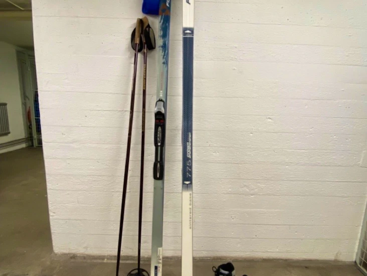 Turskidor vallningsfria 205 cm + stighudar + stavar