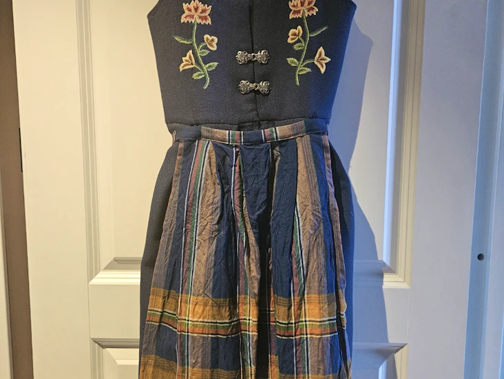 Nordlandsbunad for barn 4-6 år