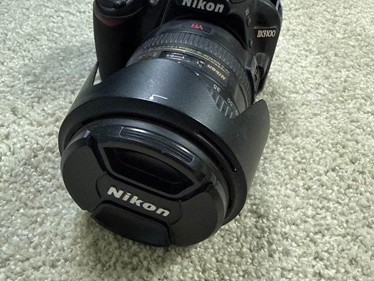 Nikon d3100 w/zoom