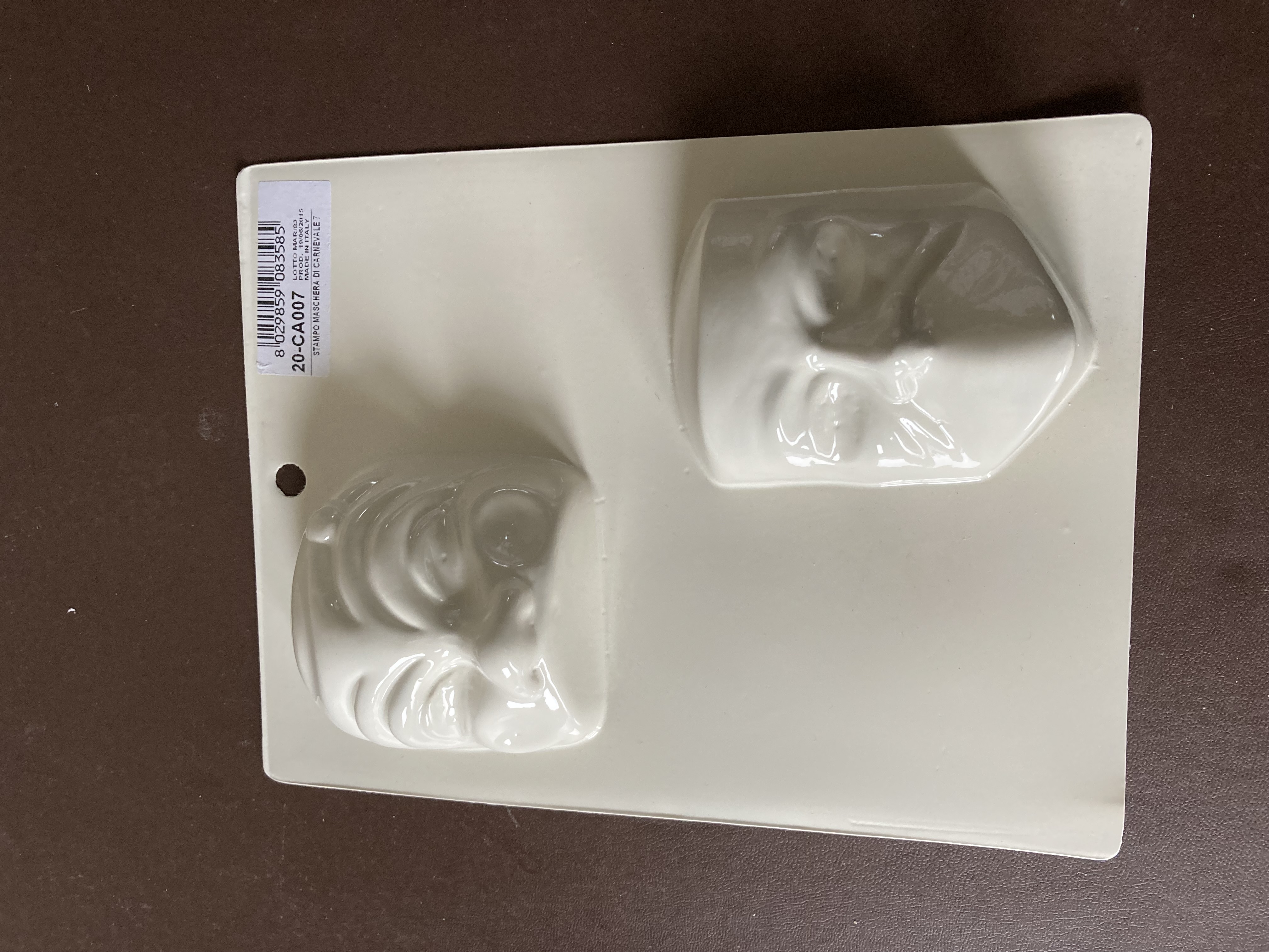 Small carnival mask mould
