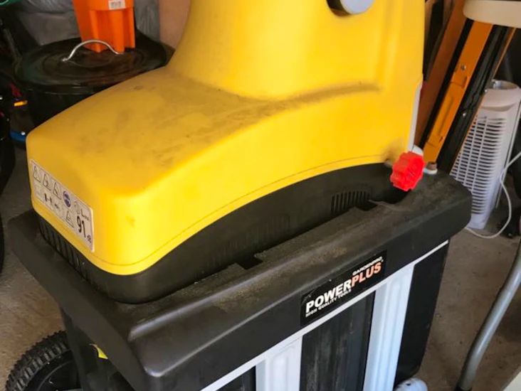 Kvistkutter, flishugger, fliskutter