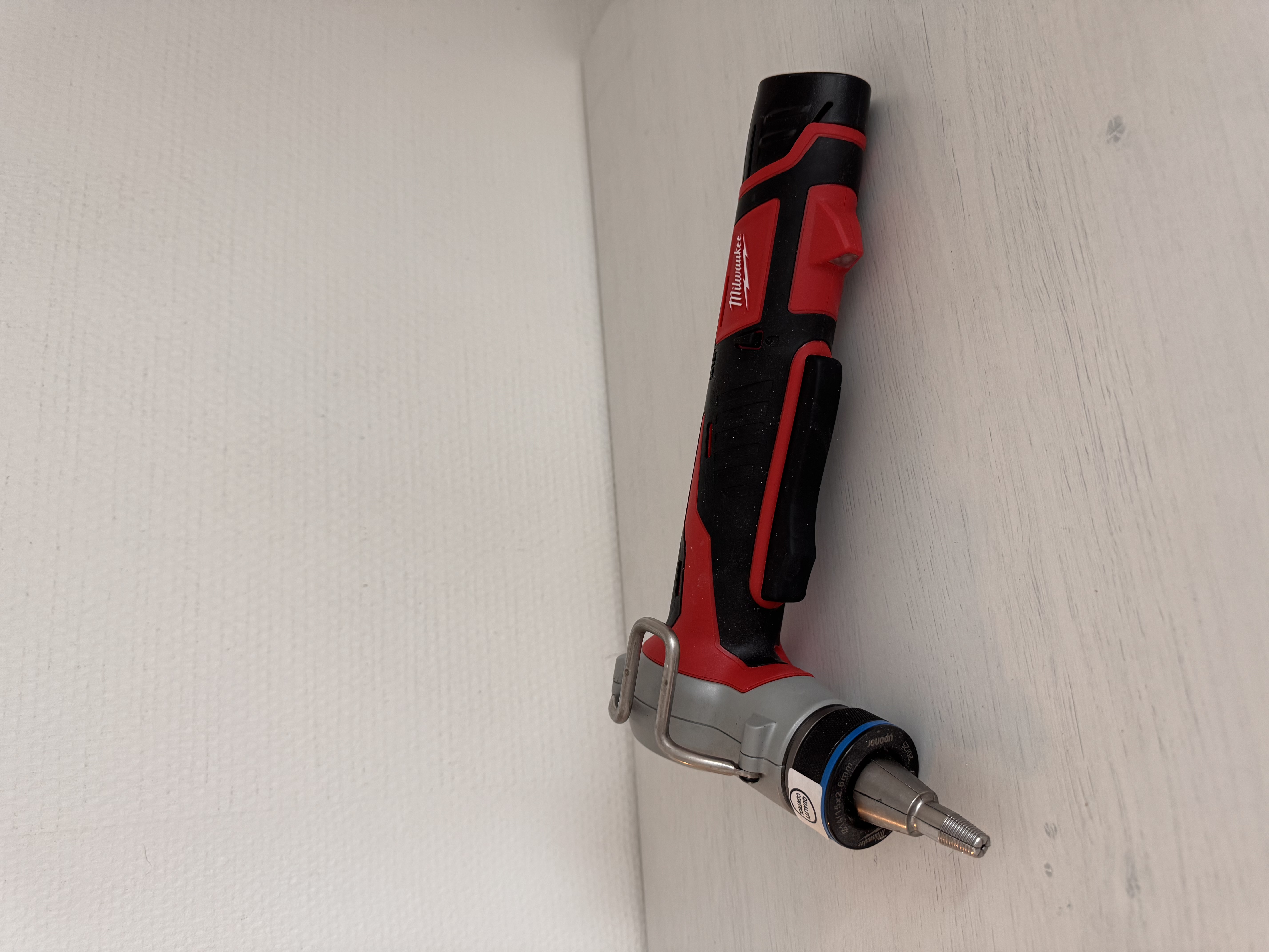 Uponor elektrisk ekspansjonsverktøy