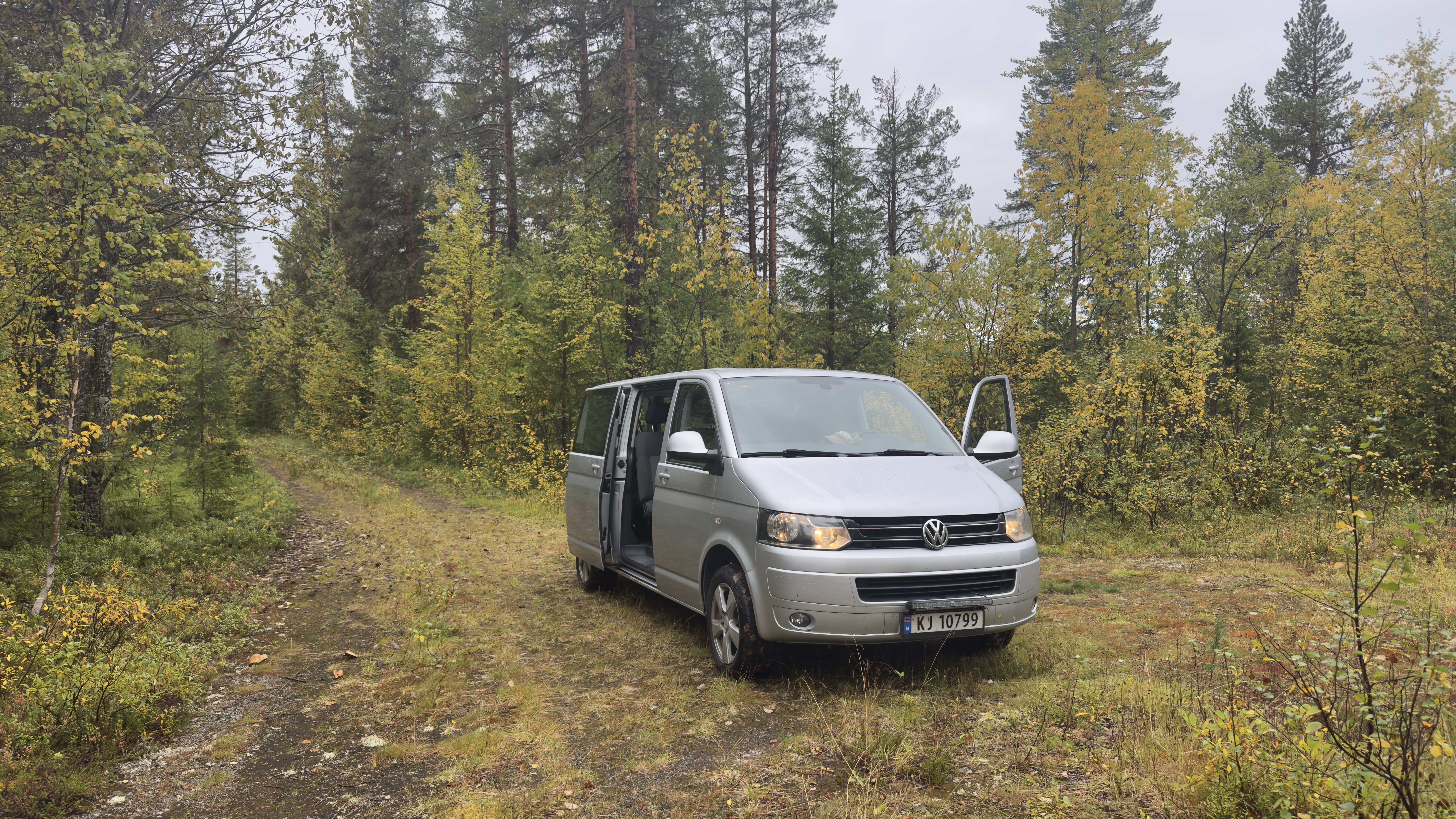 Praktisk 9-seter vw t5 i tromsø – uttakbare seter (kan brukes som varebil)