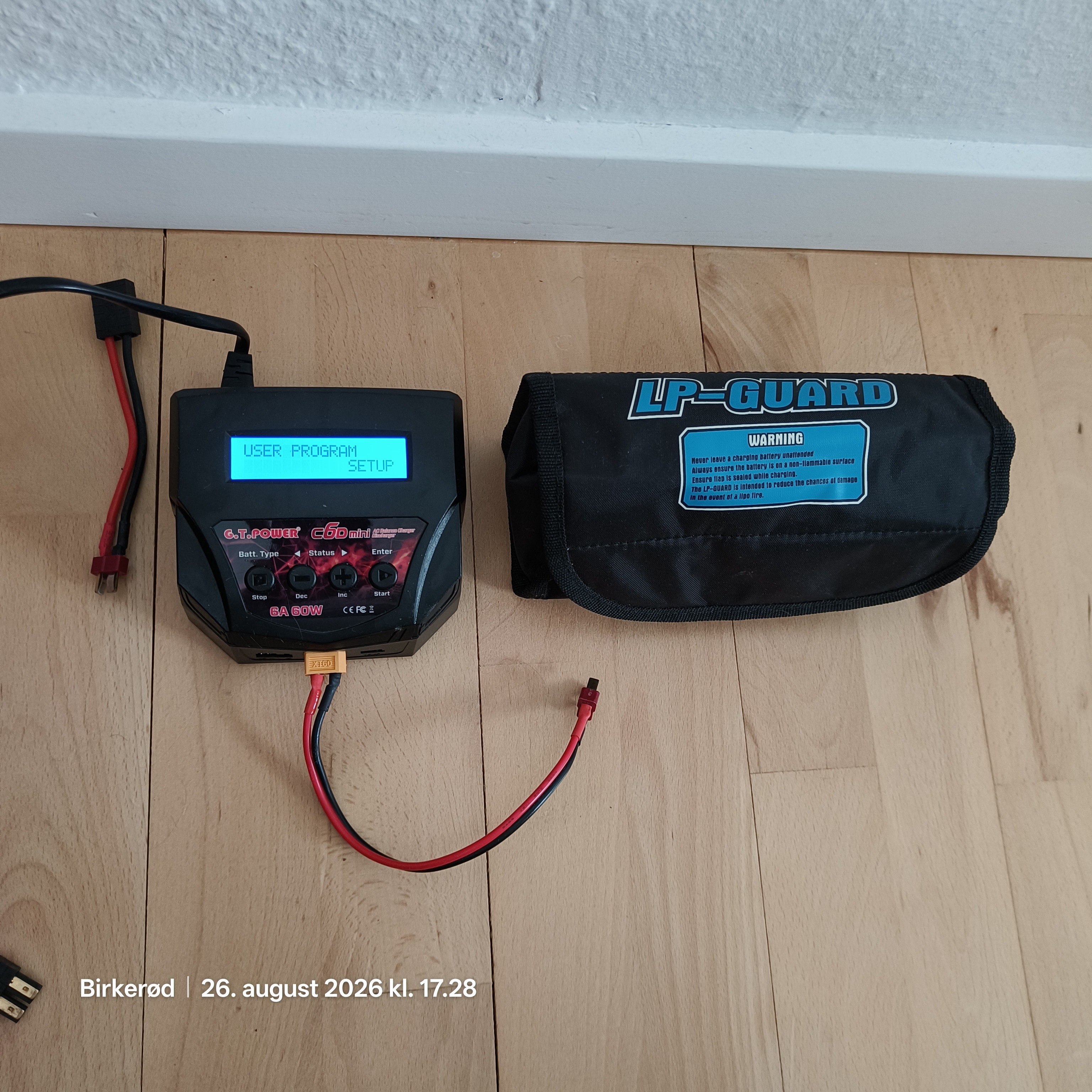 C6d mini 60w 6a ac battery charger/balancer