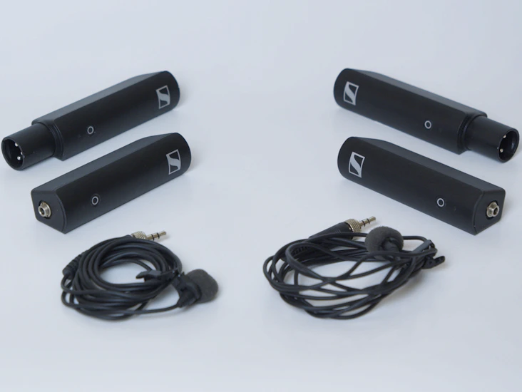 Trådlöst mikrofonkit med 2st myggmikrofoner och xlr-mottagare