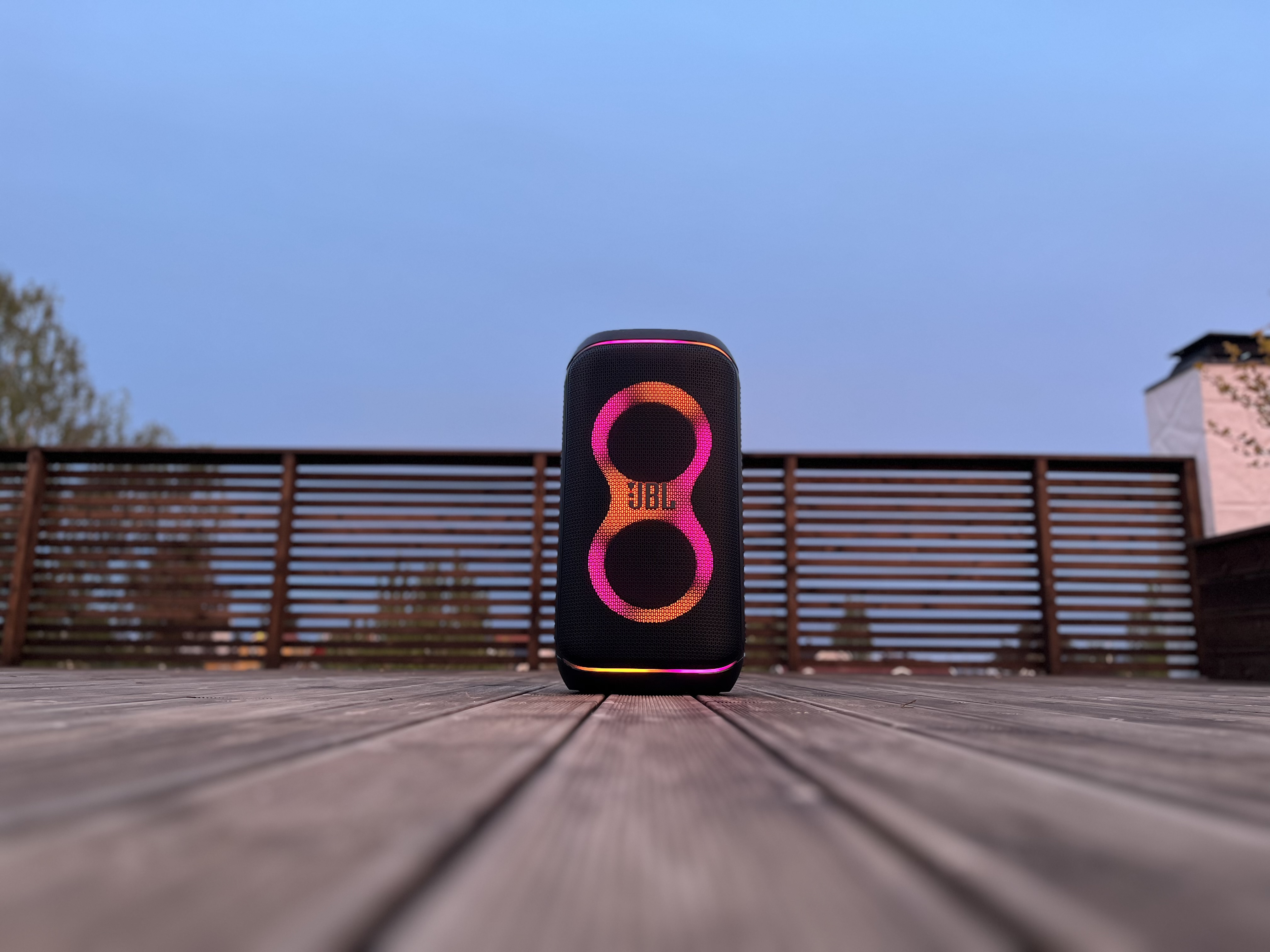 Festhøyttaler - jbl partybox 120 
