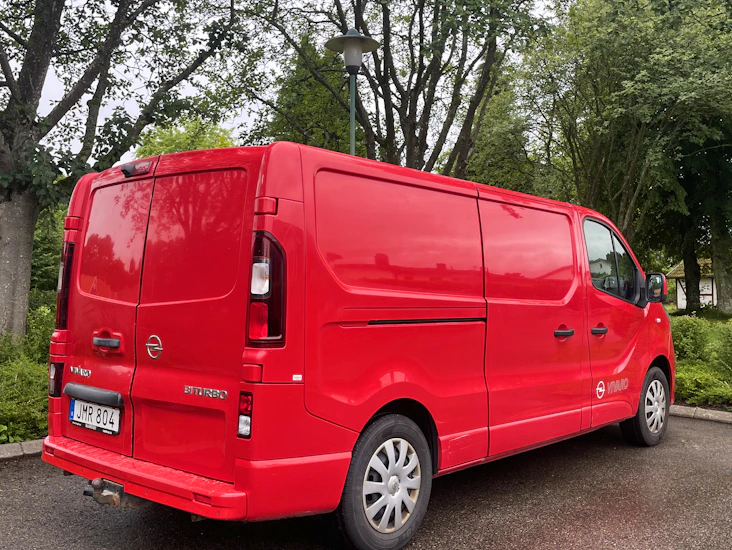 Skåpbil/flyttbil / fria mil