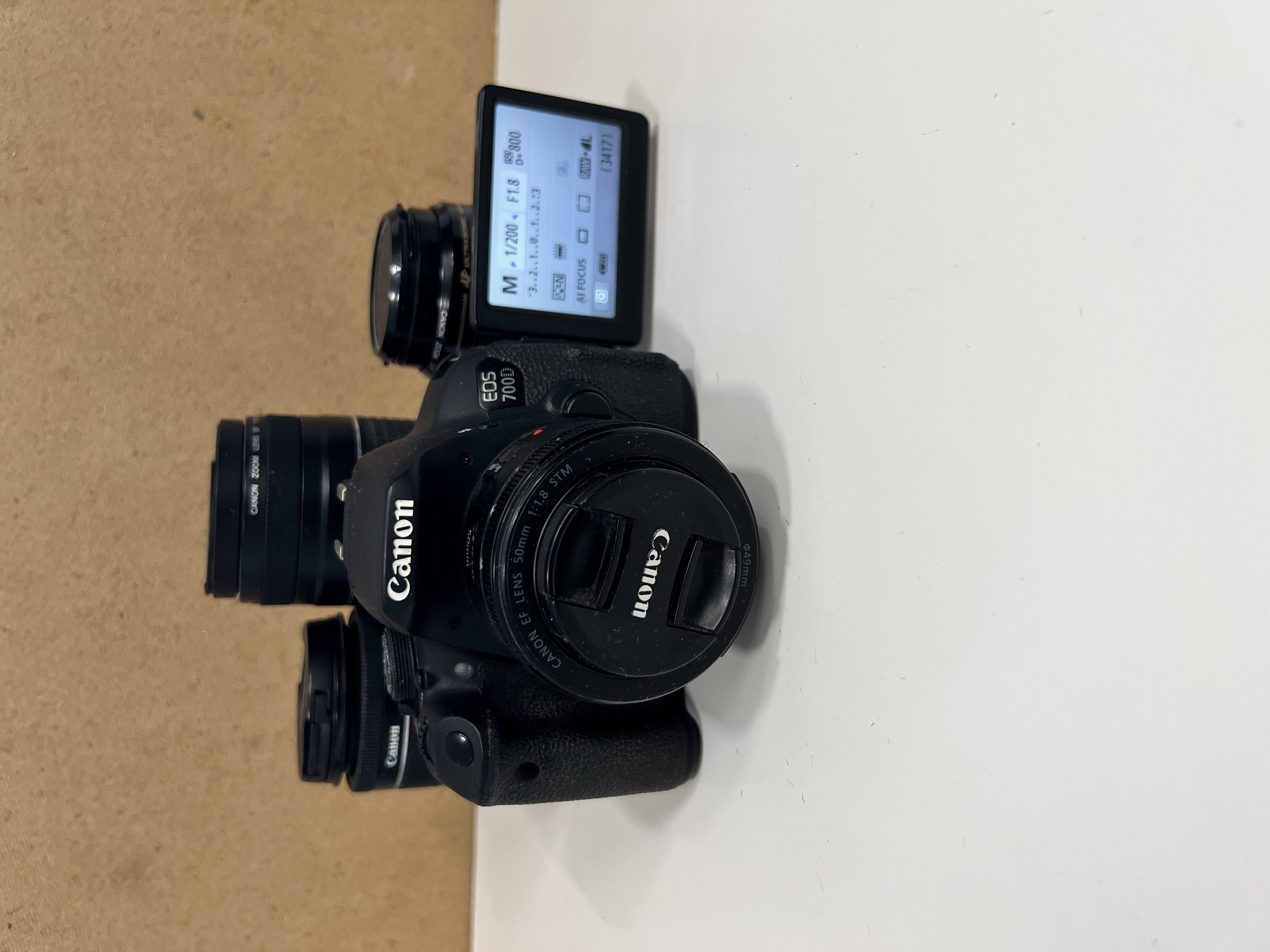 Canon eos 700d dslr camera kit | 4 lenses, spare battery & tripod