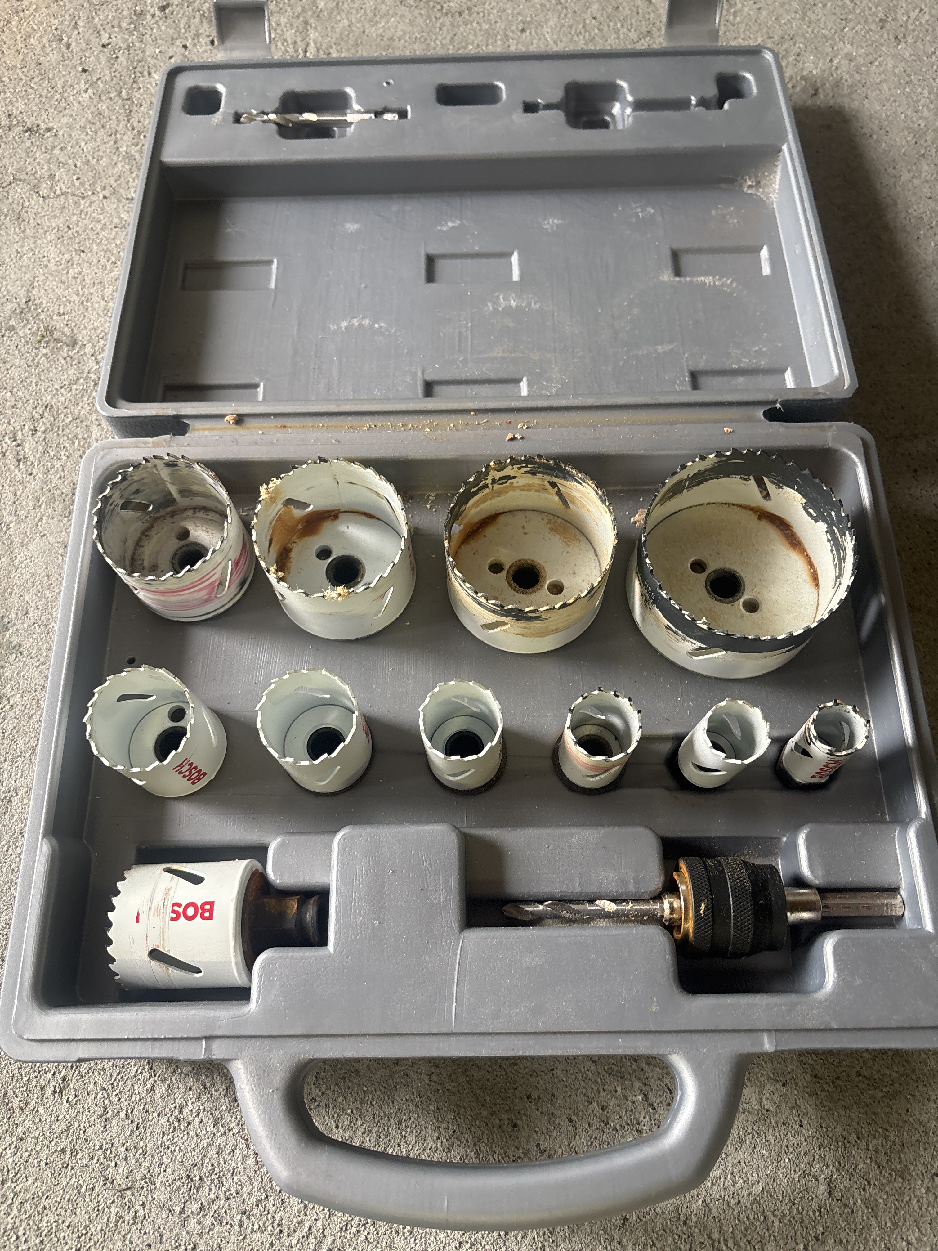 Tre hullborsett fra 19 mm til 76 mm