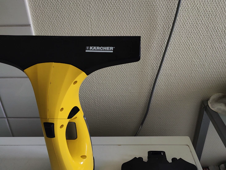 Karsher wv 2 premium window cleaner