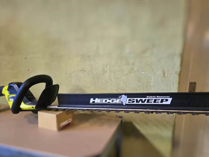 Batteridriven häcksax från ryobi