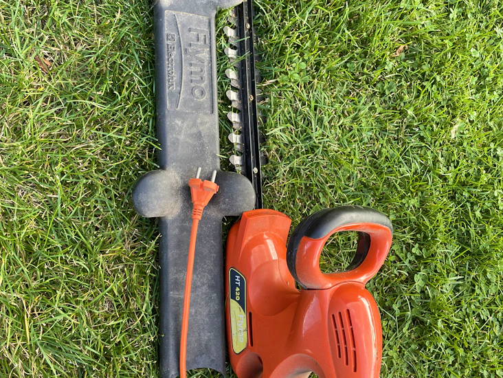 Häcksax flymo ht420