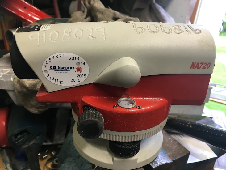 Nivleringskikkert leica na720 nivilerings kikkert