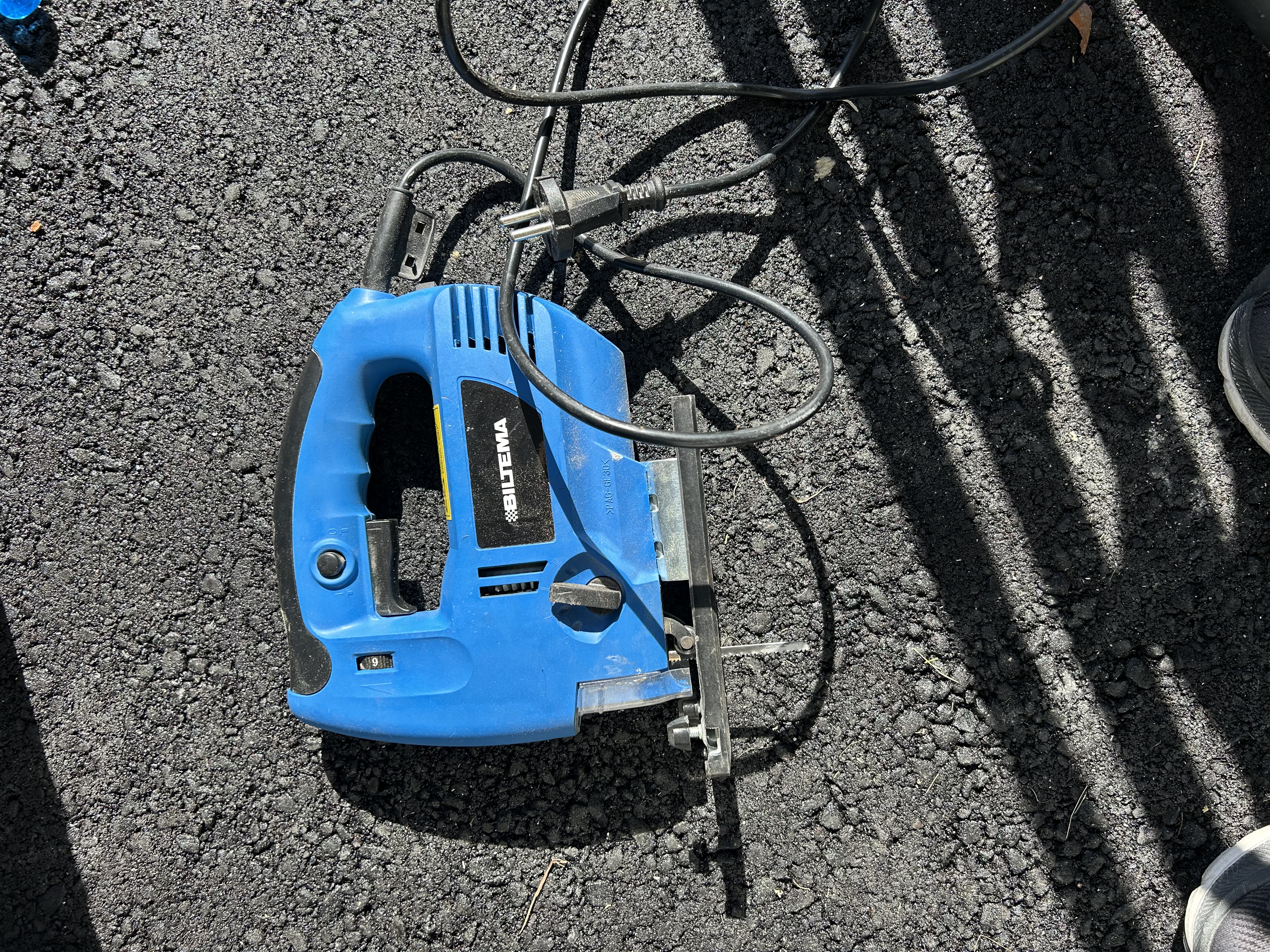 Biltema stikksag med laser