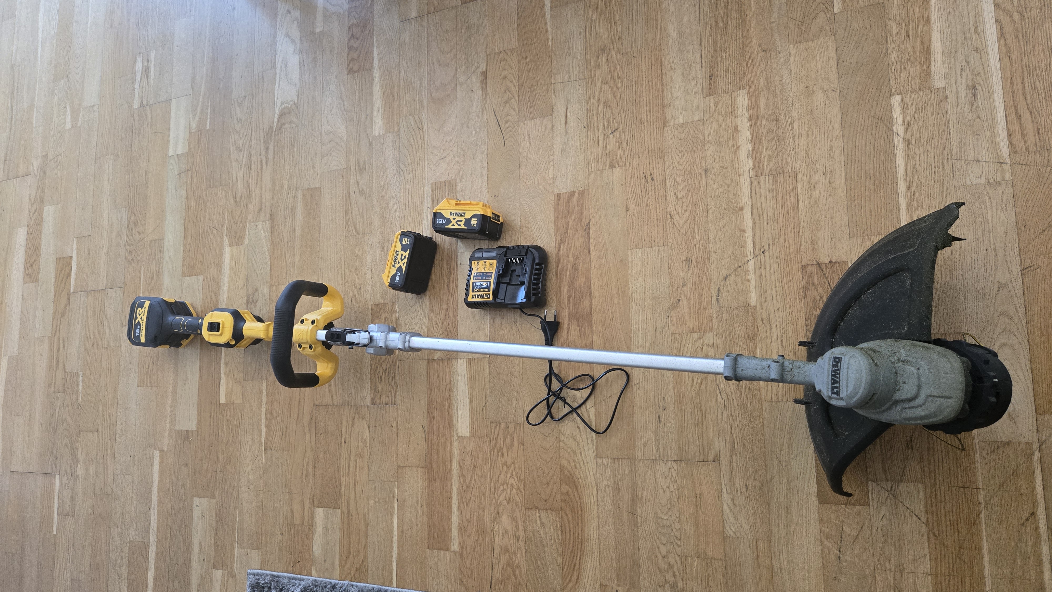 Dewalt grästrimmer 18v