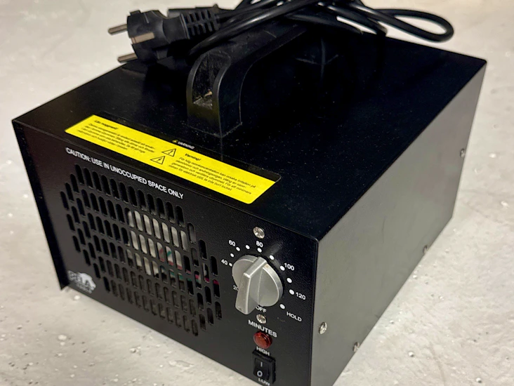 Ozongenerator 10g/h - sanerar upp till 100m²