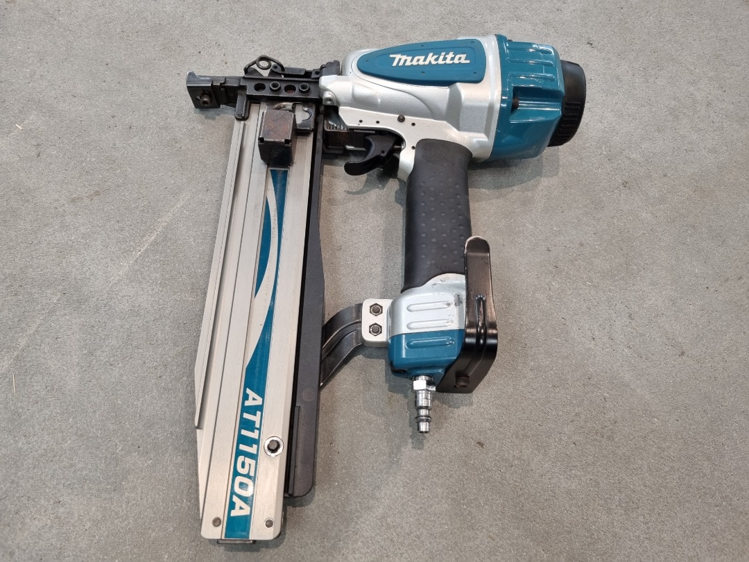 Klammer/krampe pistol