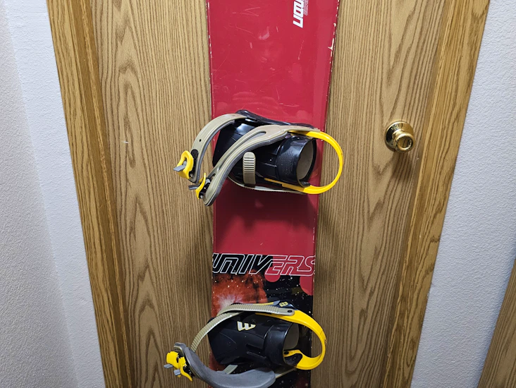 Liquid snowboard and bundings