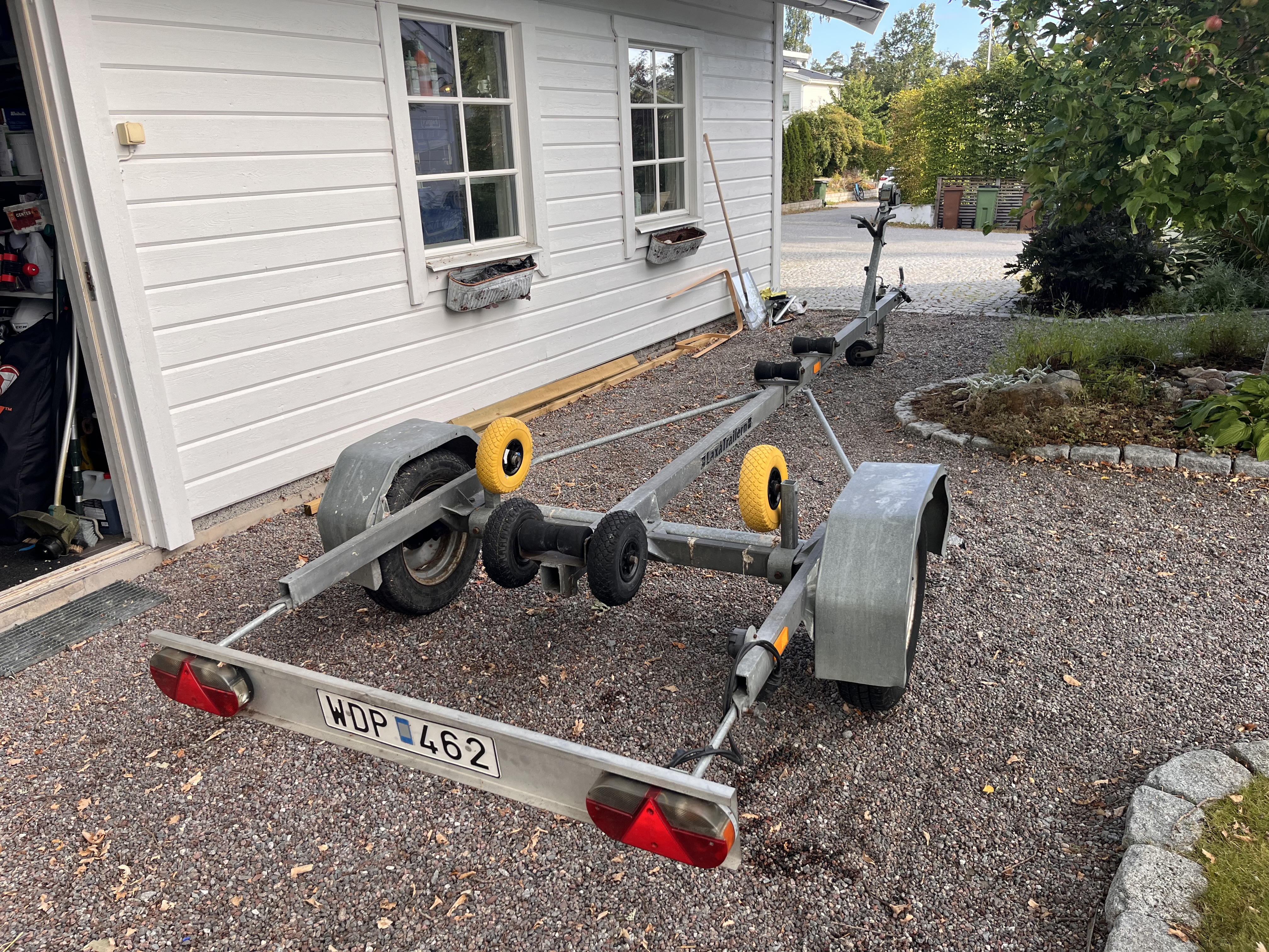 Båtrailer obromsad 80km/h 