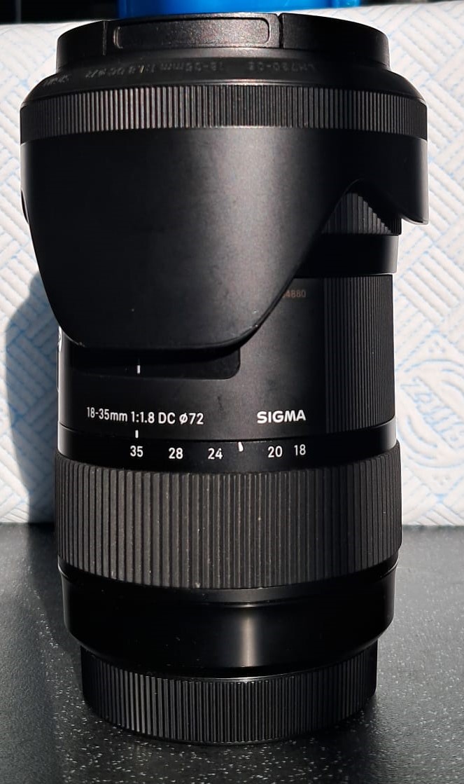 Sigma 210101 18-35mm f1.8 dc hsm lens for canon - black