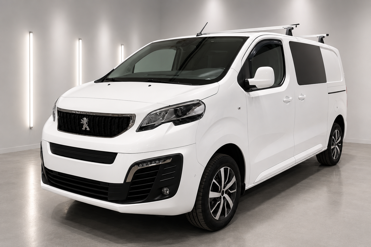 Peugeot expert varebil – perfekt til flytting, transport og byggeprosjekter 🚐