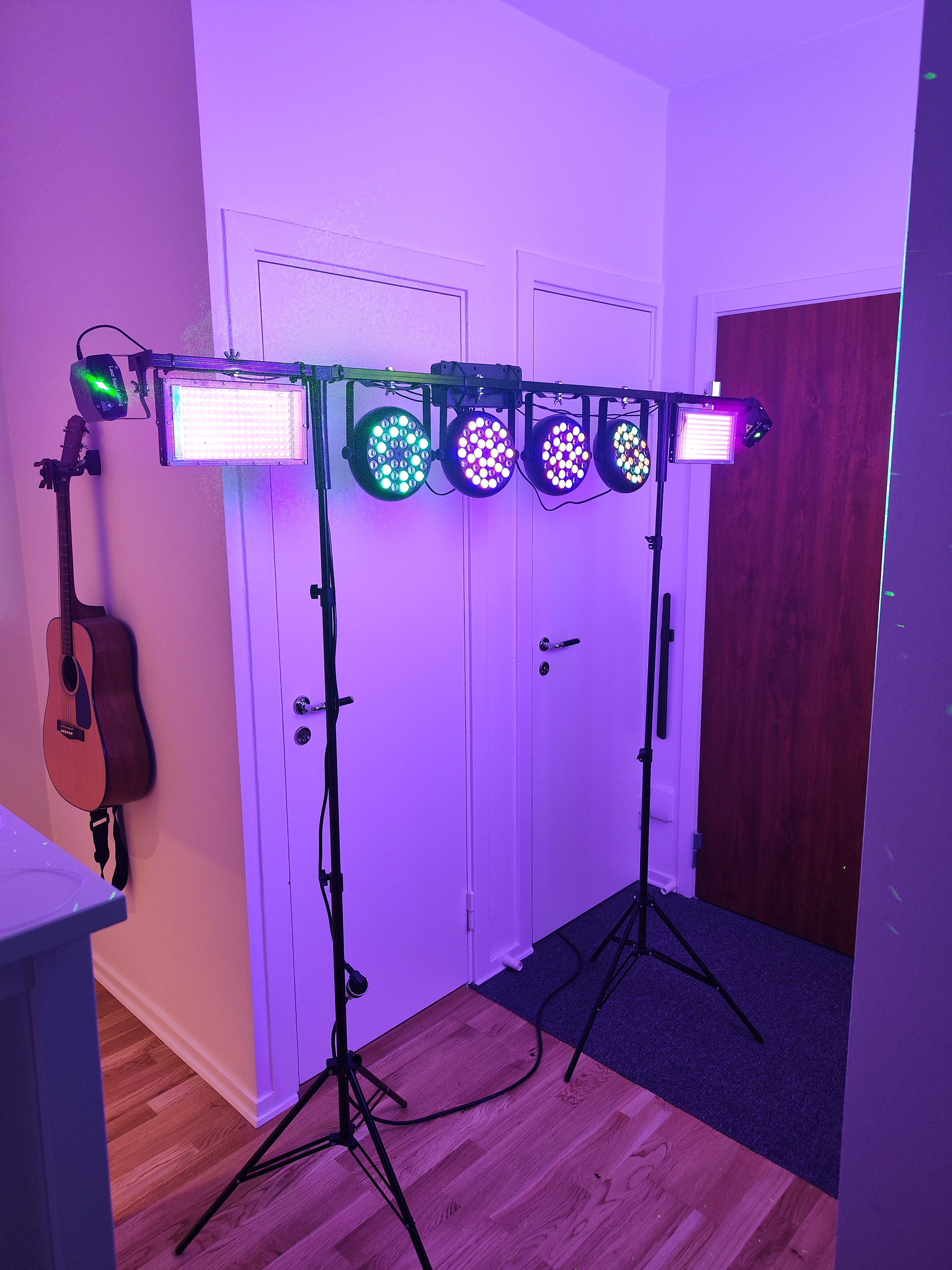 Festlampor och laser