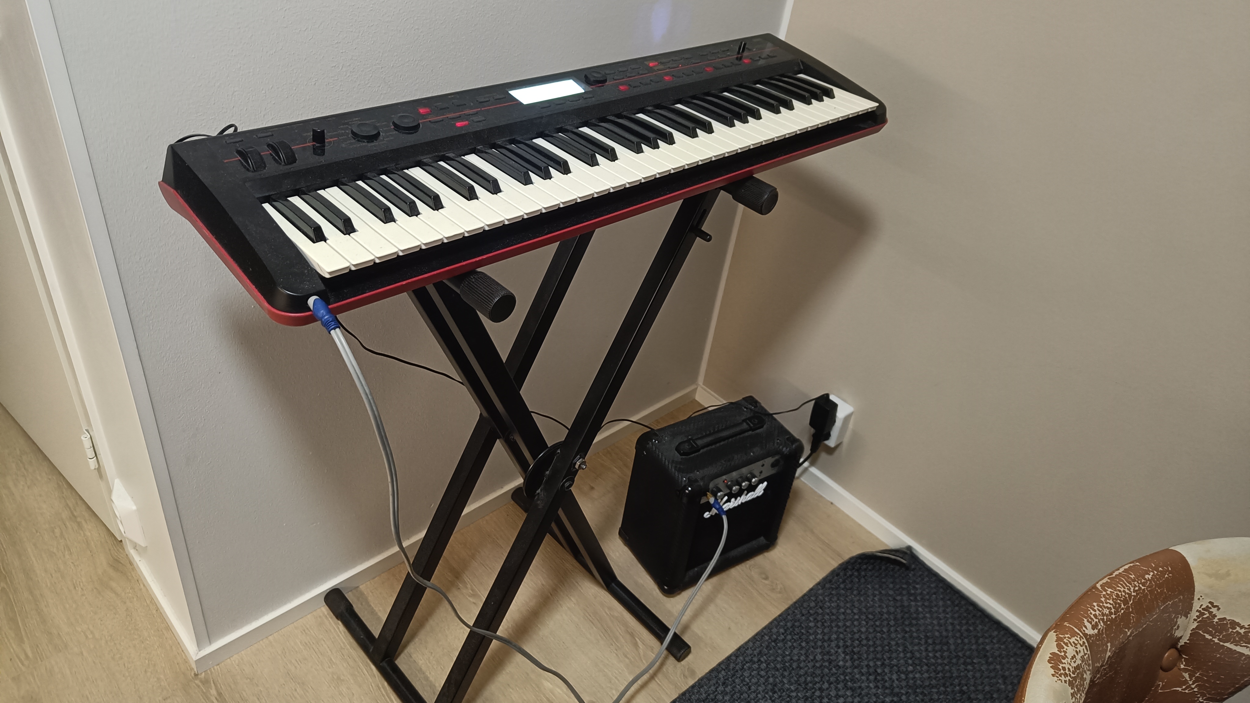 Korg kross-61 music workstation