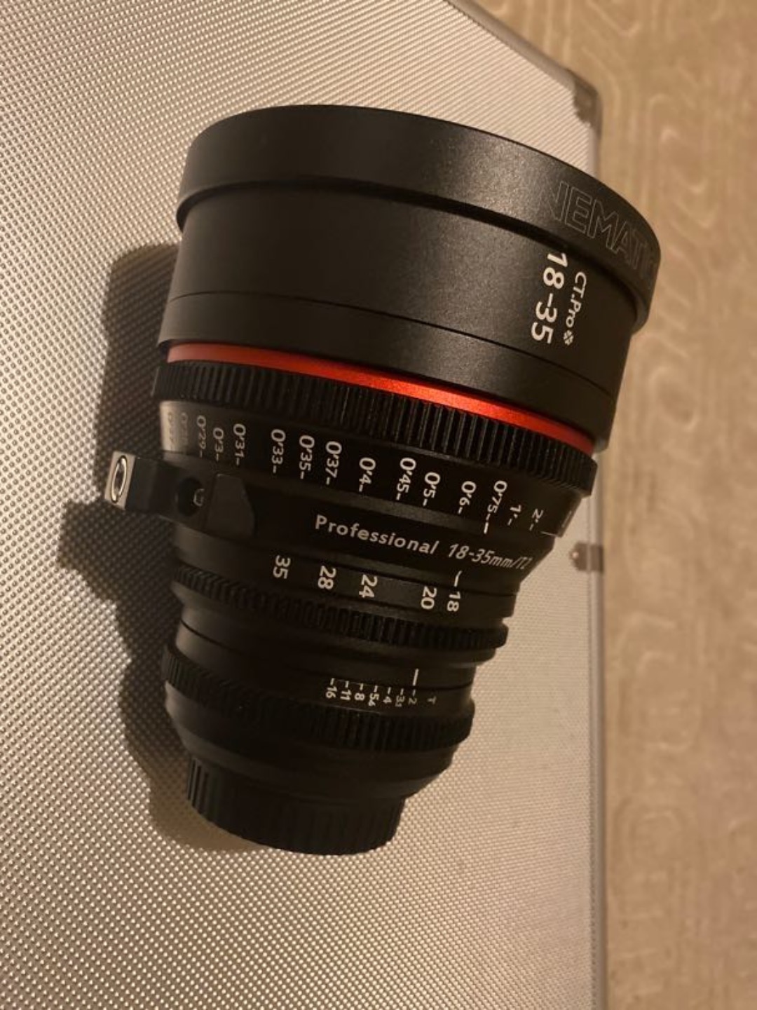 (sigma glas) cinematics 18-35mm t2 ef mount