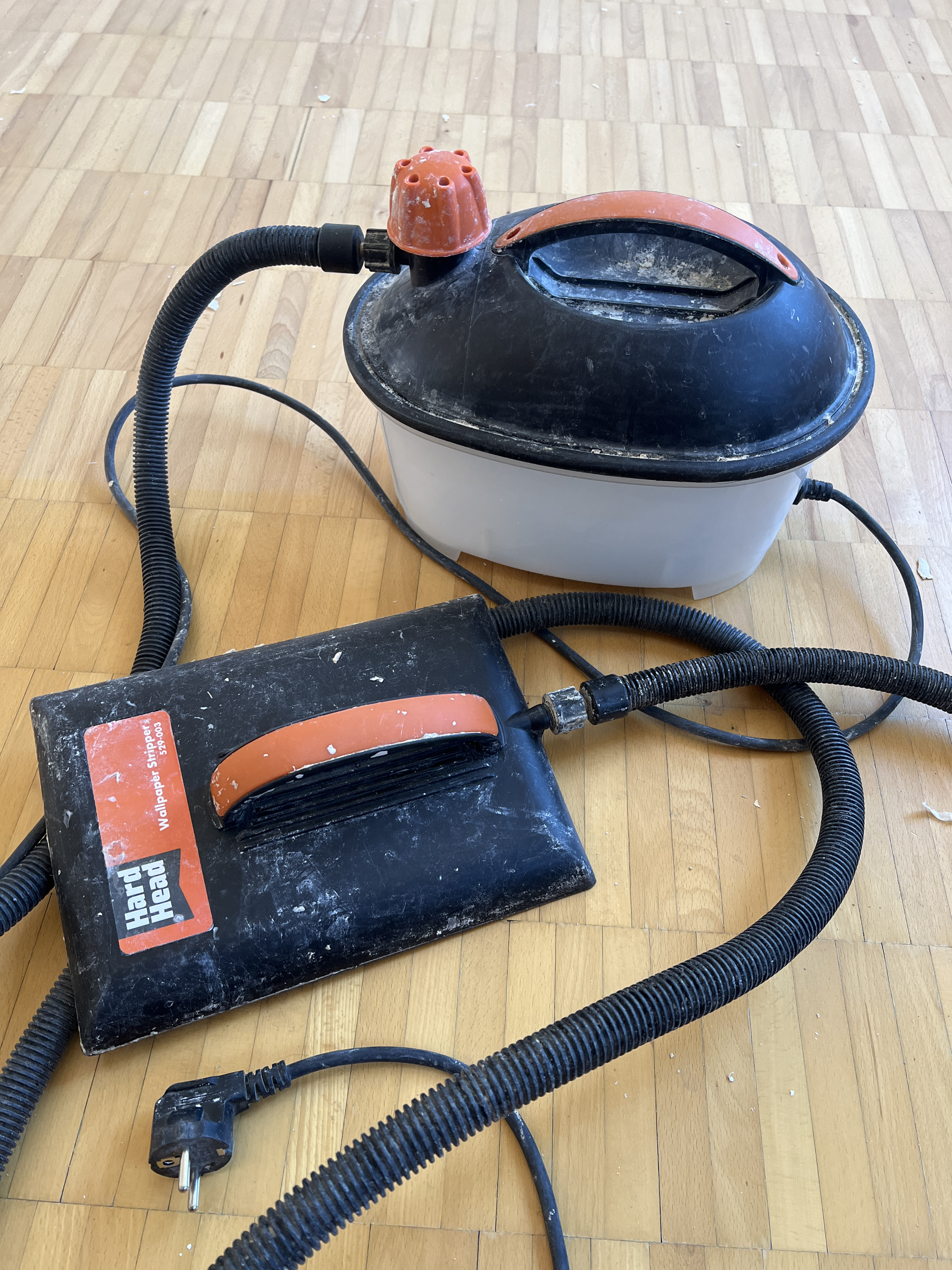 Ångmaskin för tapetborttagning