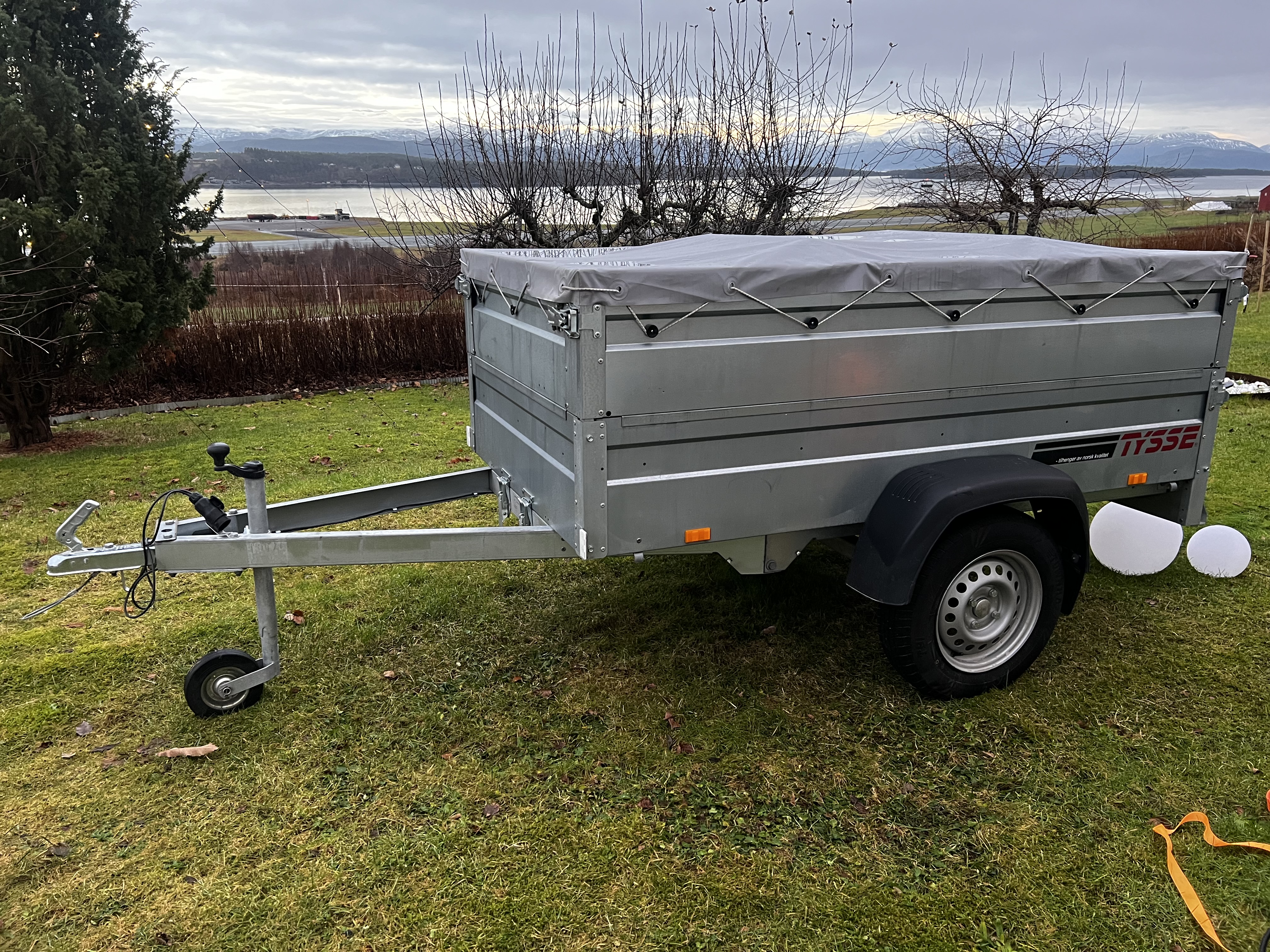 1140 tysse tilhenger m/manuell tipp. uten brems