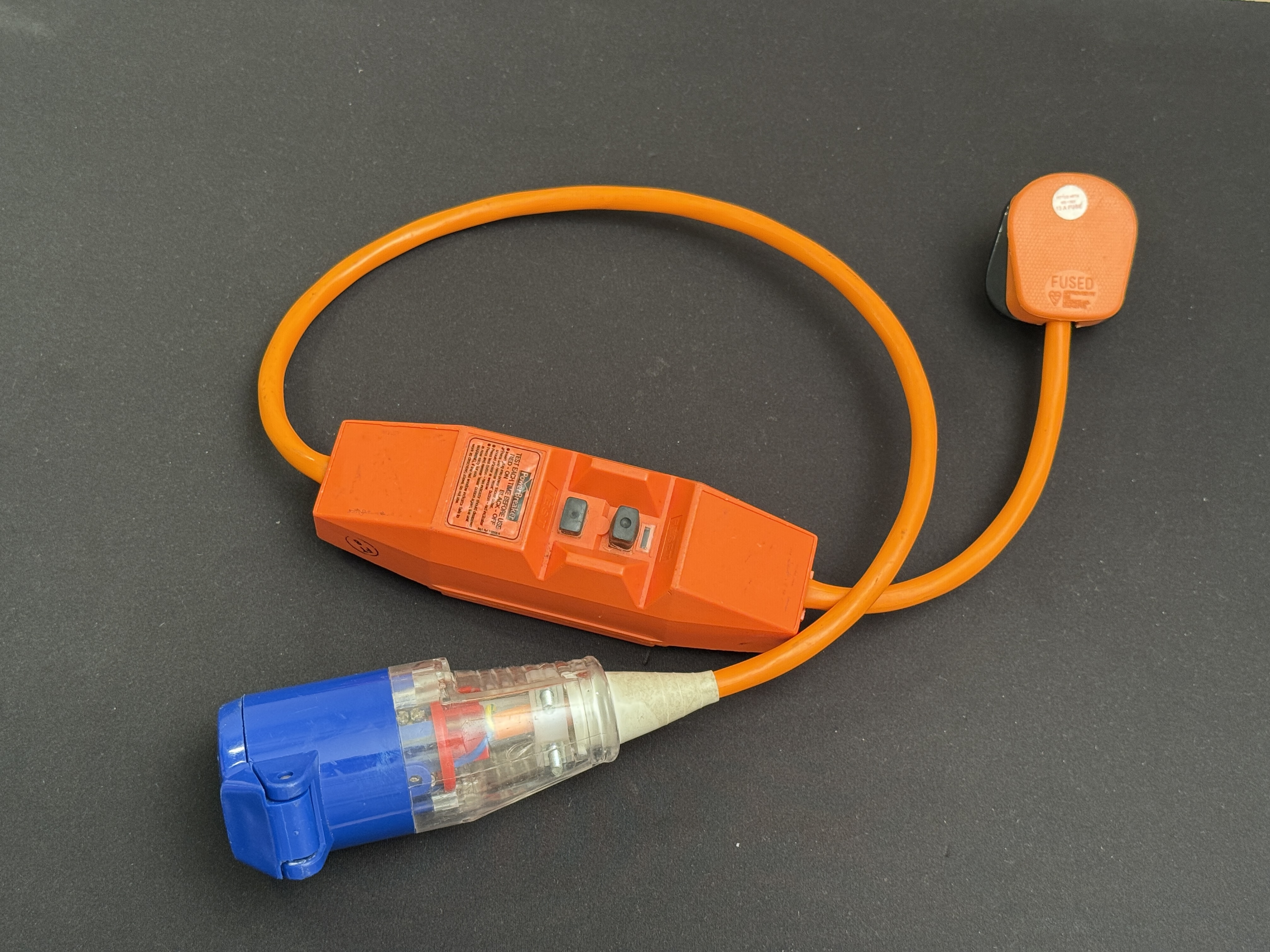 13a plug to 16a socket adapter with breaker (in-line rcd)