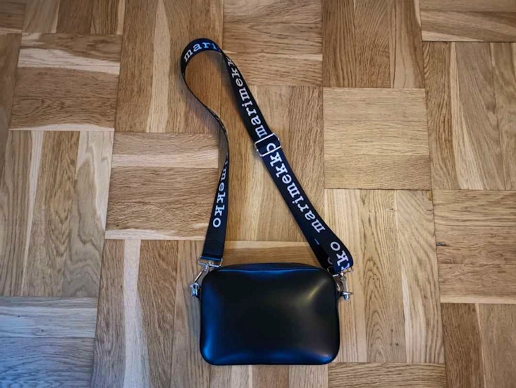 Marimekkos svarta handväska