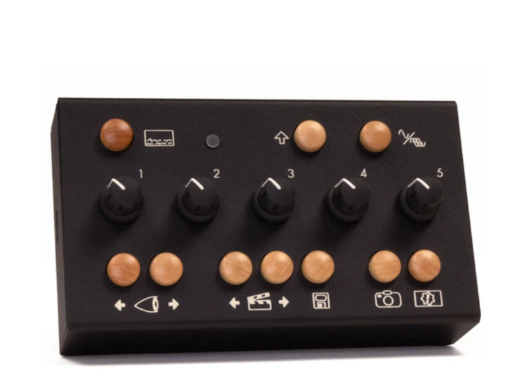 Critter & guitari eyesy desktop video synth