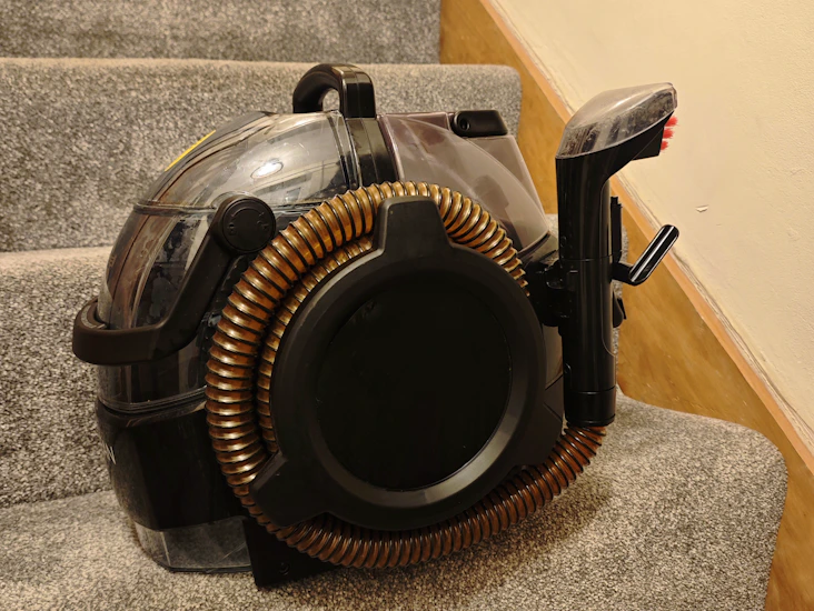 Carpet stairs car sofa spot cleaner - bissell spotclean pro