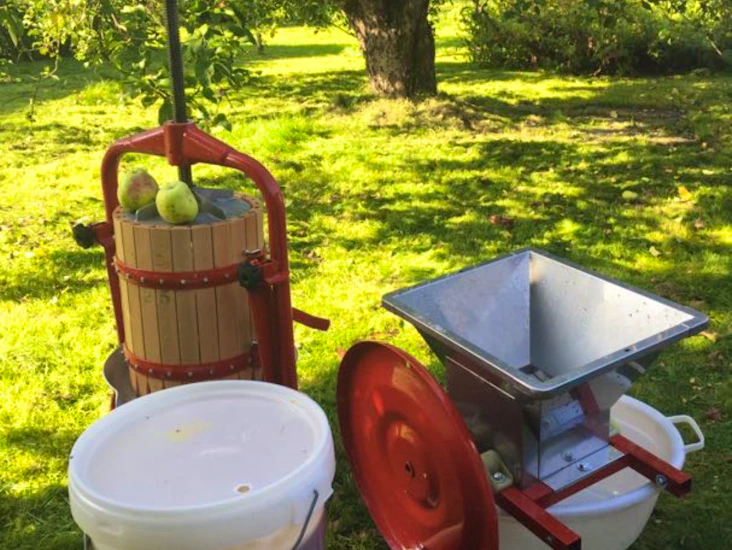 Fruktpresse og fruktknuser