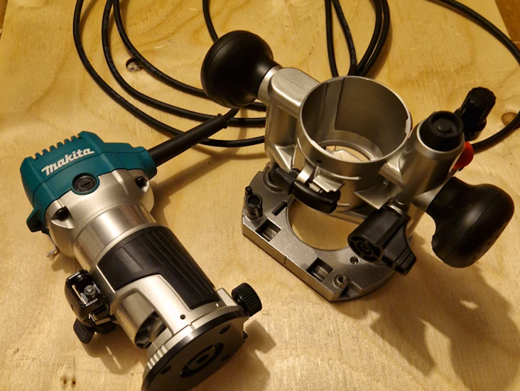 Multifräs, makita rt0702cx2j