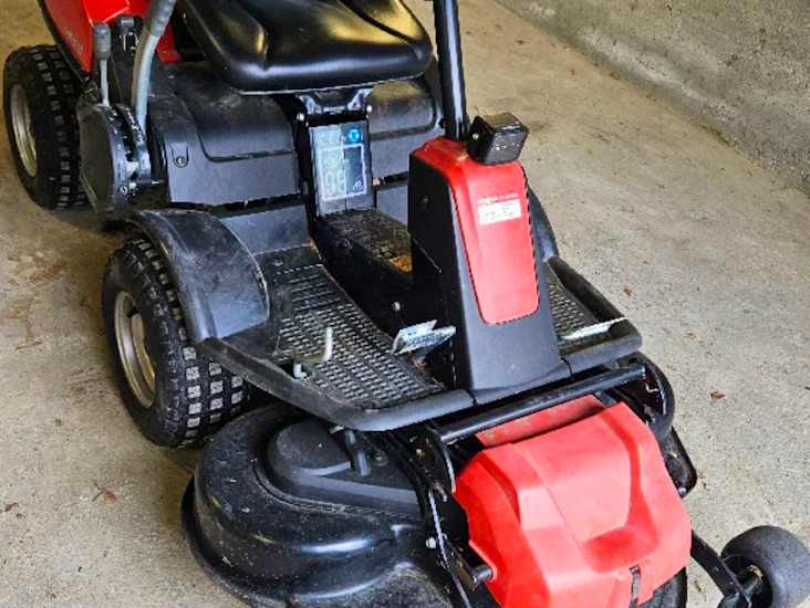 Sitteklipper jonsered fr2215 4x4