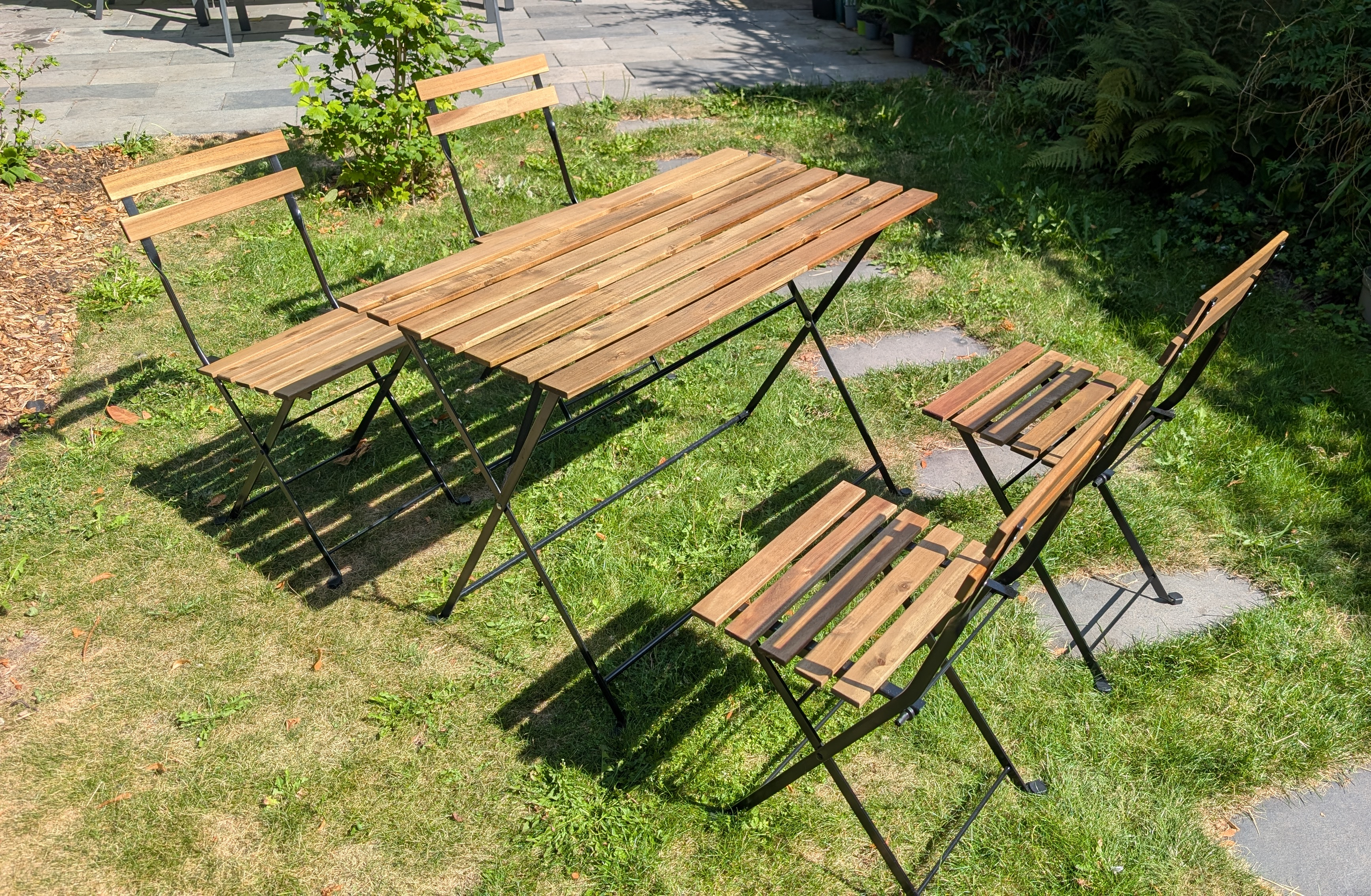 Garden dining set, 1 table and 4 chairs for outside