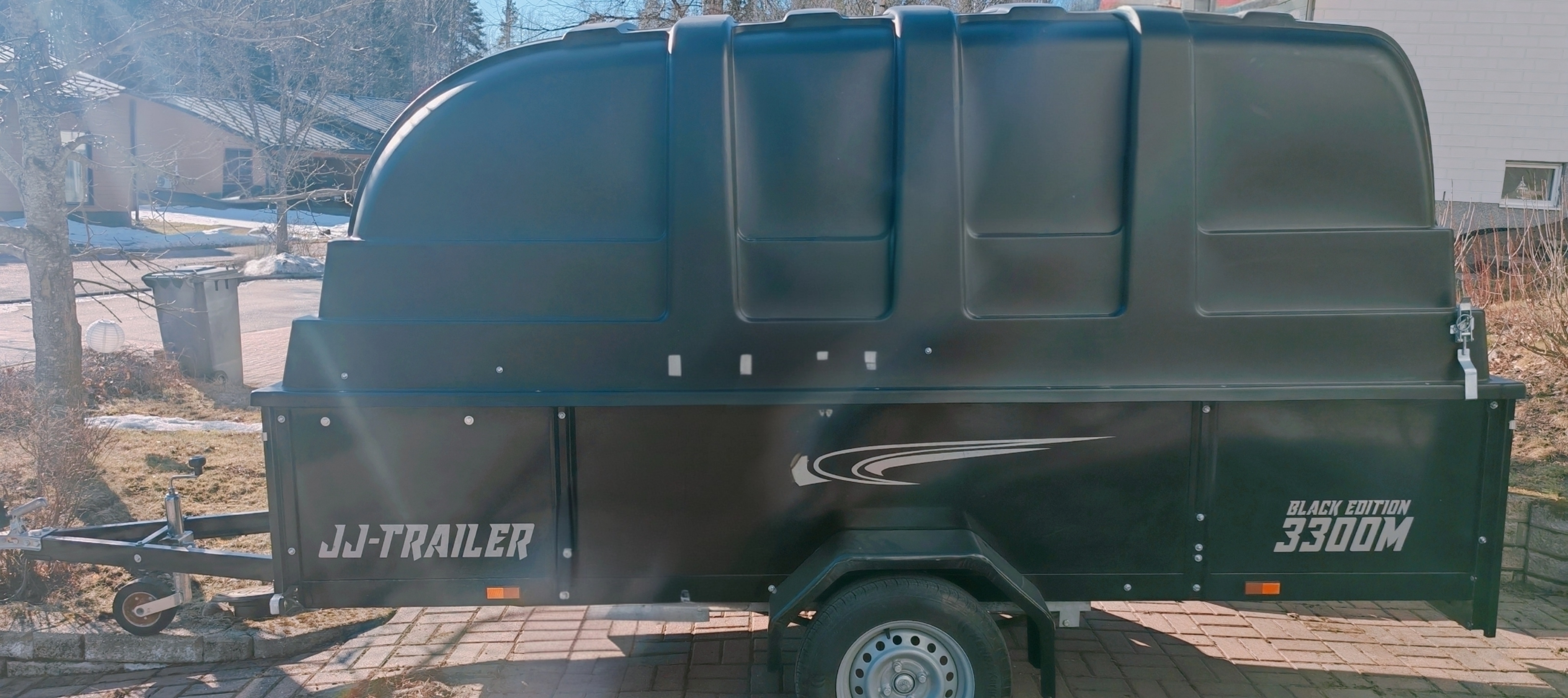Jj-trailer 330m black edition
