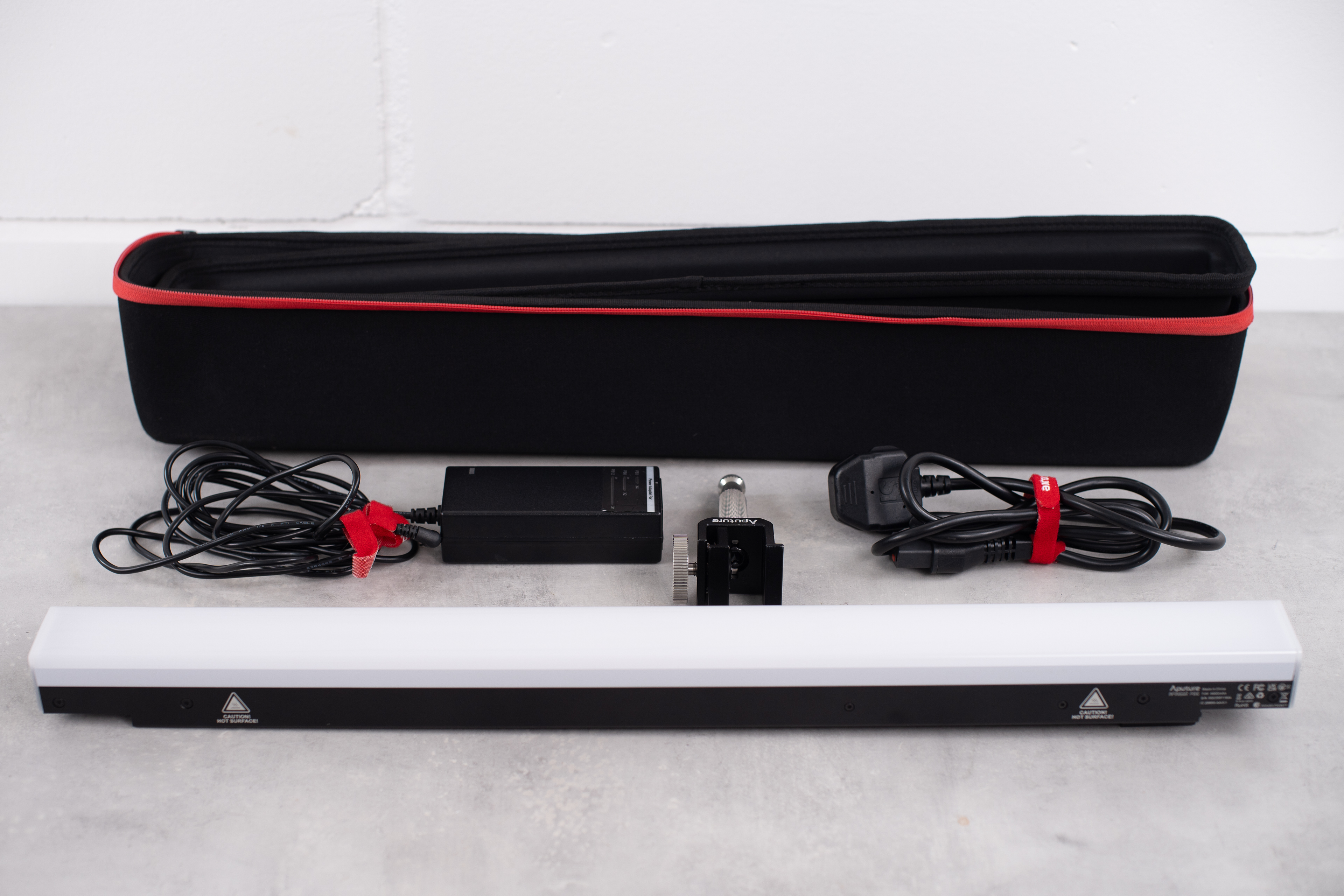 Infinibar pb6 led tube light