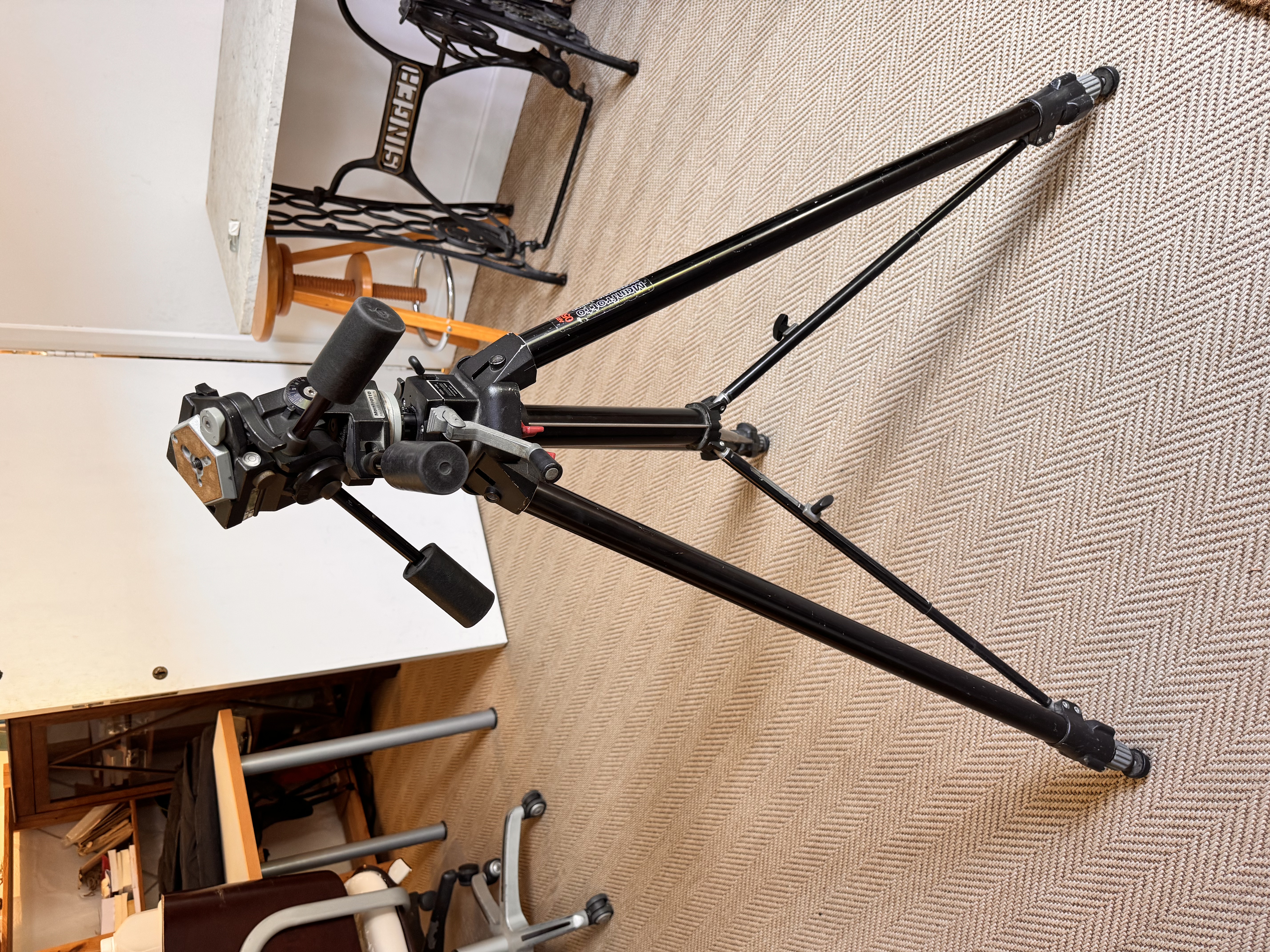 Manfrotto tripod