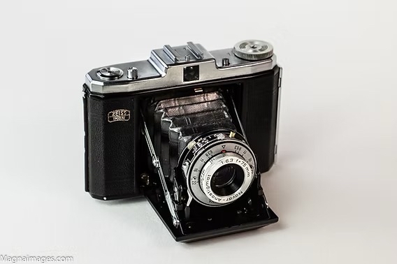 Vintage zeiss camera