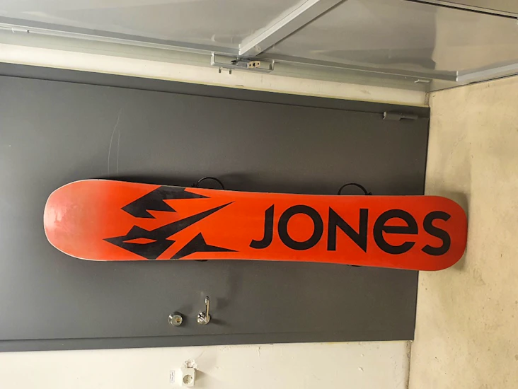 Expert snowboard jones flagship 164 cm