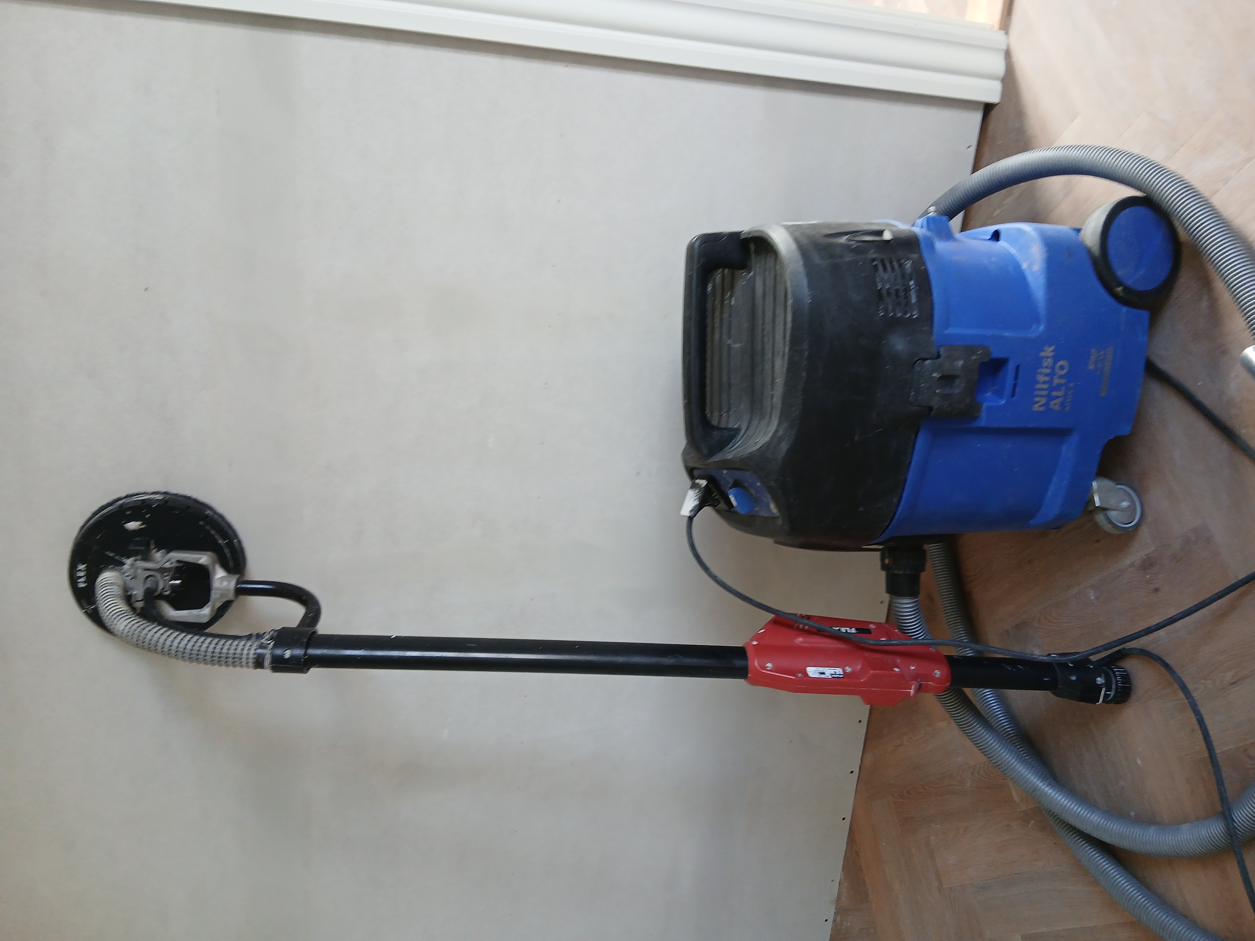 Flex girafsliber og nilfisk støvsuger med automatisk filterrens