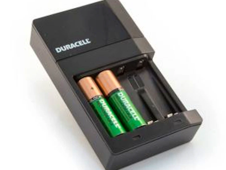 Duracell 4 cell charger