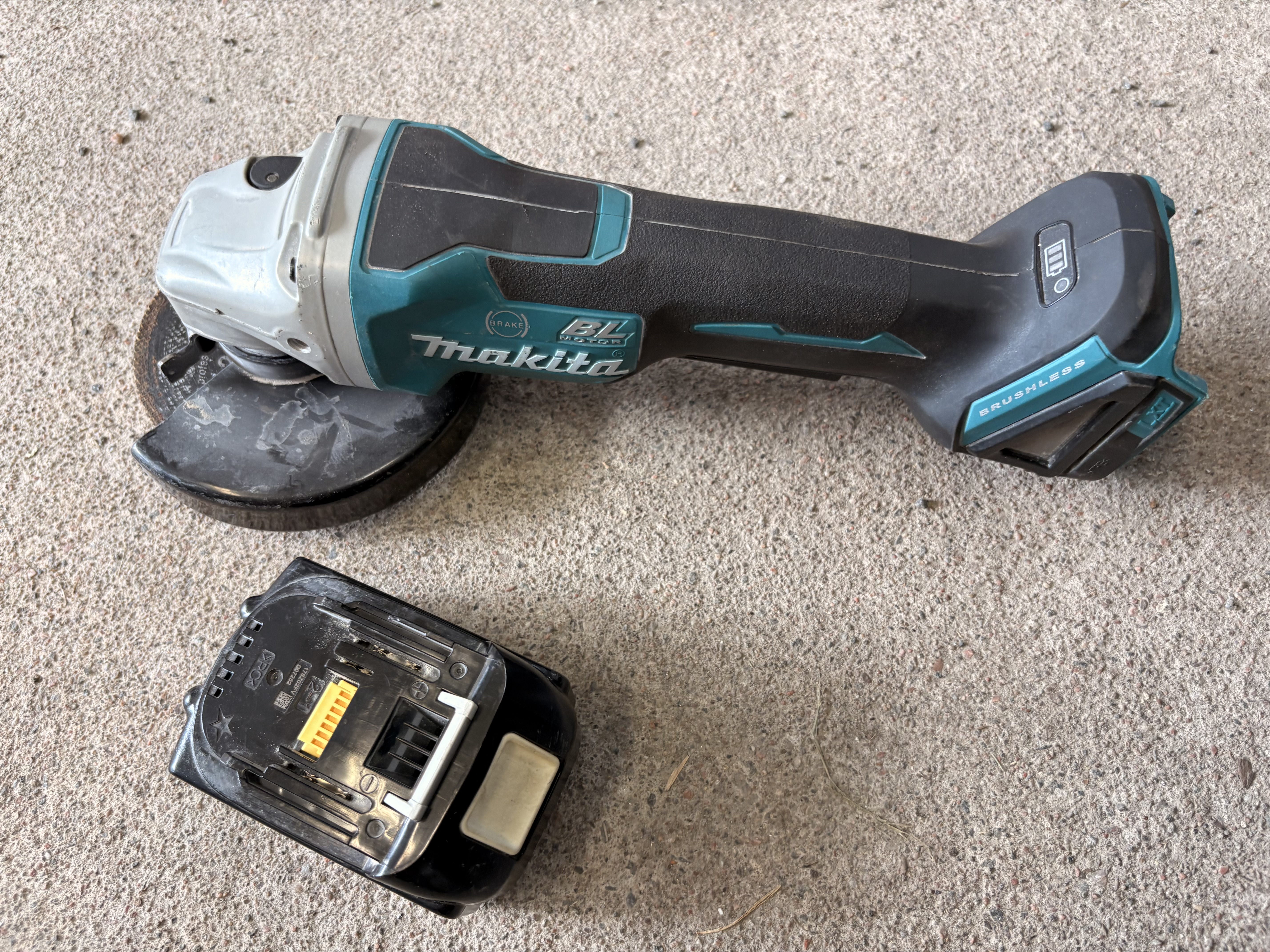 Makita dga508z – vinkelslip, 18v, 125mm