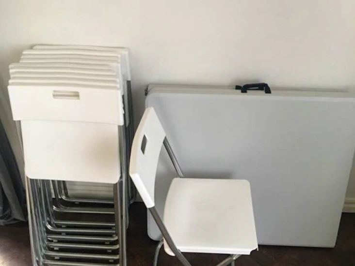 Ihopfällbara stolar inkl bord hopfällbara