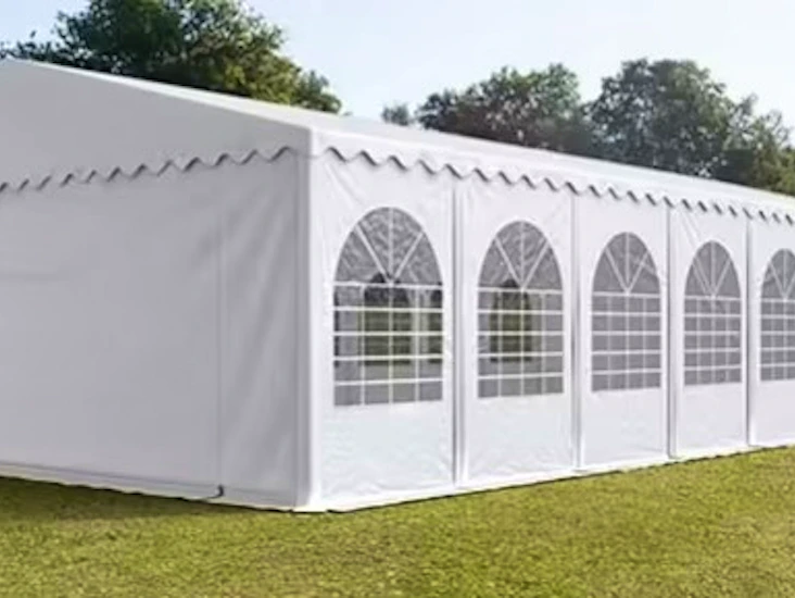 Partytält 8x32m. 256kvm