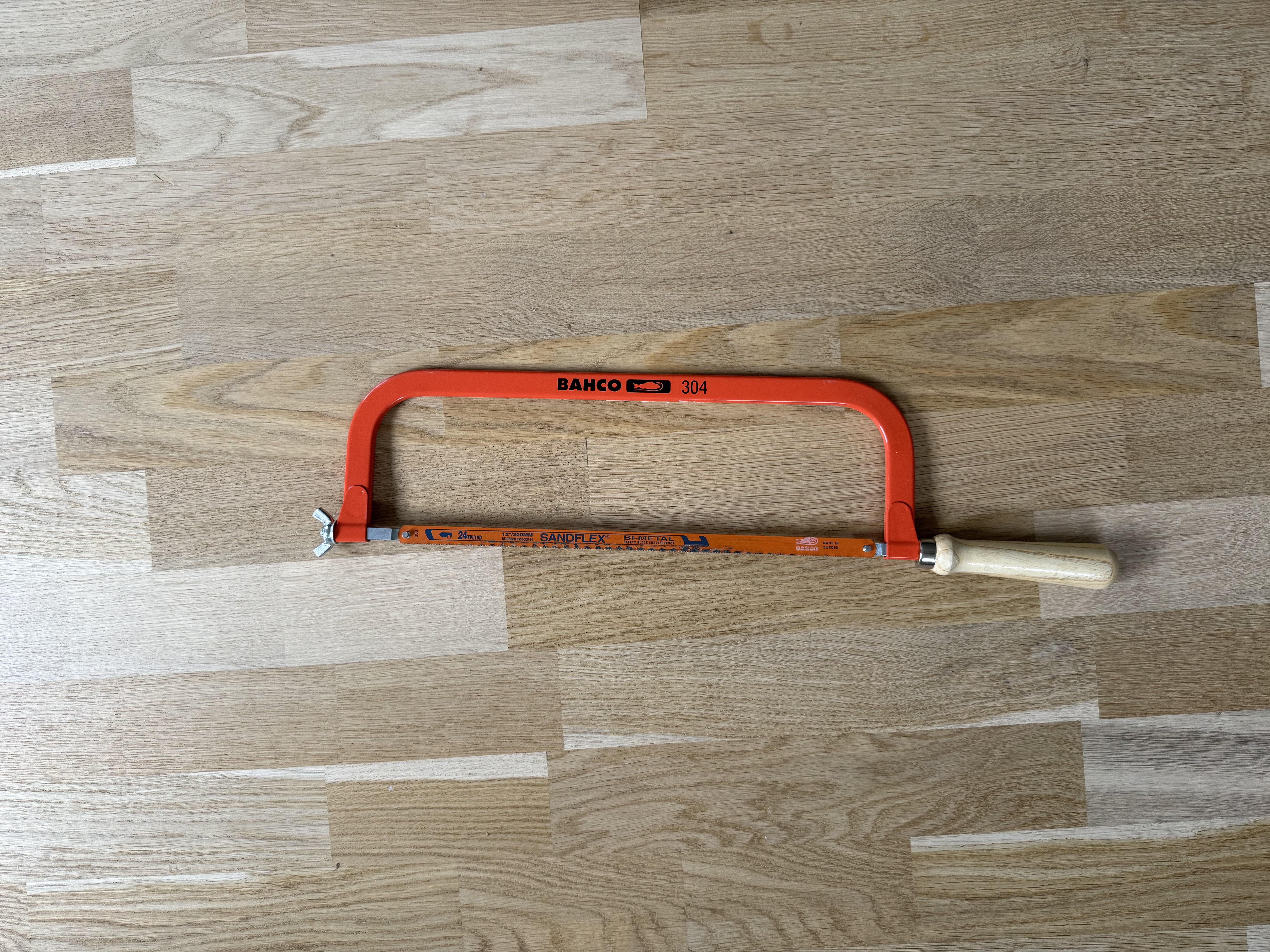 Bahco 304 coping saw / bow saw – made in sweden – fine detail cutting saw